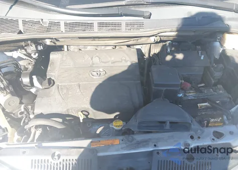 2016 Toyota Sienna Xle Premium 8 Passenger z USA, uszkodzony, nr VIN 5TDYK3DC0GS709764